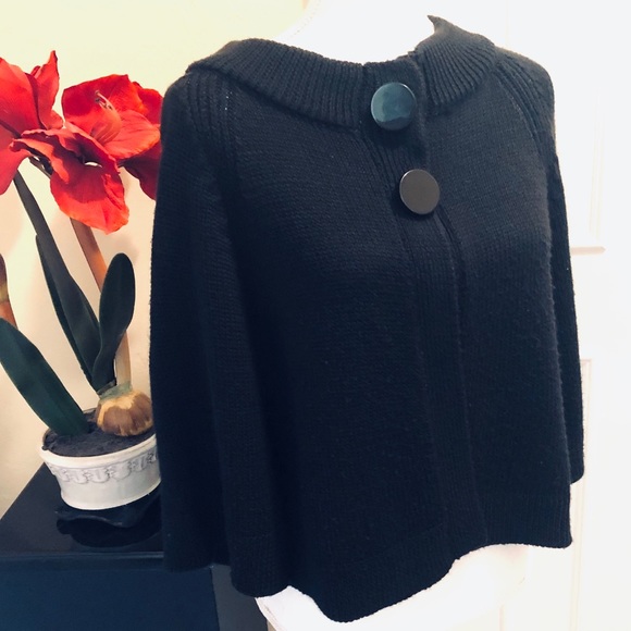 Sophisticated Designer Sweater Cape Black Size Medium - Picture 5 of 10